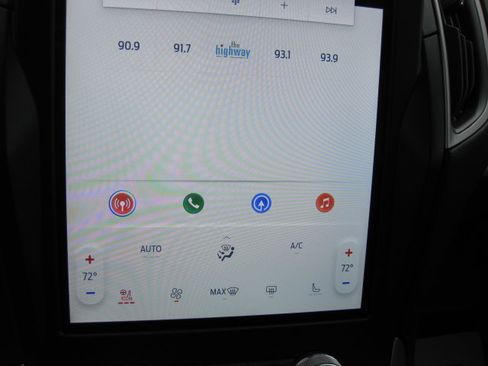 Used 2024 Ford Edge SEL w/ Convenience Package image 15