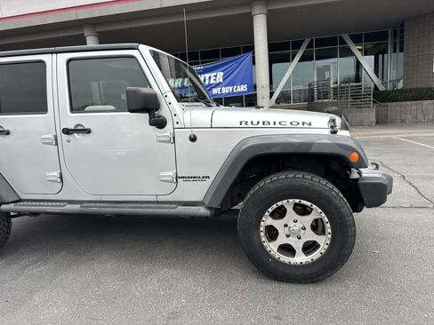 Used 2009 Jeep Wrangler Unlimited Rubicon w/ Trailer Tow Group image 14