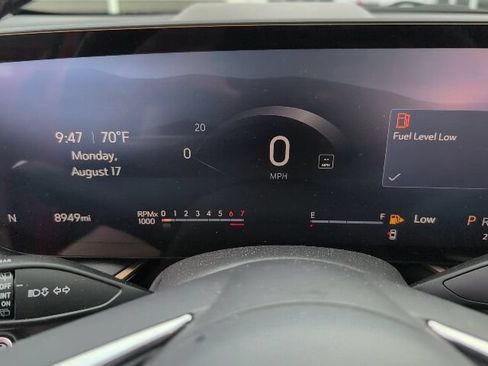 Used 2025 Buick Envision Sport Touring AWD/4WD image 18
