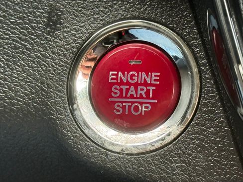 Used 2018 Honda HR-V EX-L image 36