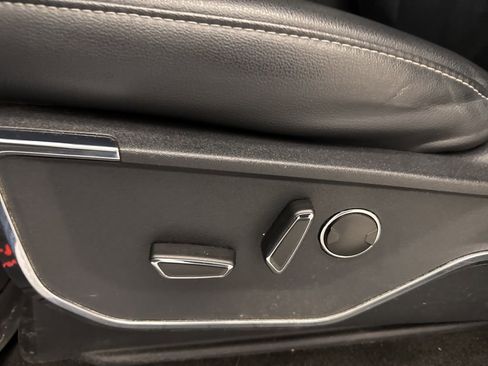 Used 2022 Ford F150 Lariat w/ Equipment Group 502A High image 28