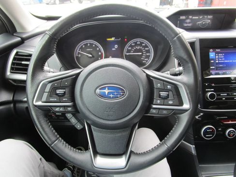 Used 2021 Subaru Forester Premium AWD/4WD image 24