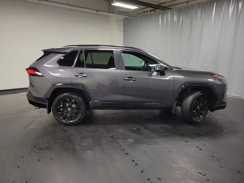 Used 2023 Toyota RAV4 SE AWD/4WD image 9