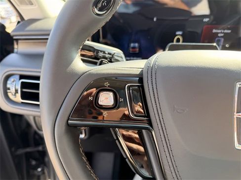 New 2025 Lincoln Aviator Reserve w/ Equipment Group 201A image 29