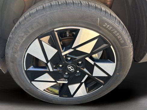 Used 2024 Hyundai Kona SEL AWD/4WD image 36