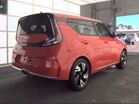 Certified 2024 Kia Soul GT-Line FWD image 4