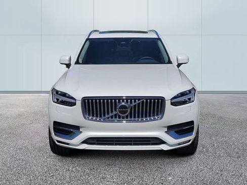 Certified 2023 Volvo XC90 B6 Plus w/ Protection Package Premier AWD/4WD image 2
