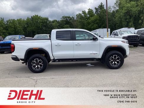 Used 2024 GMC Canyon AT4X AWD/4WD image 8