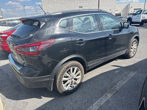 Used 2022 Nissan Rogue Sport SV w/ Technology Package AWD/4WD image 4