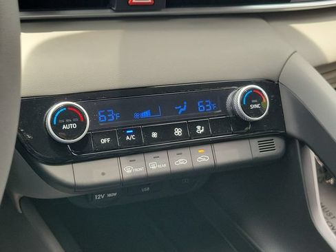 Certified 2026 Hyundai Elantra Sport FWD image 27