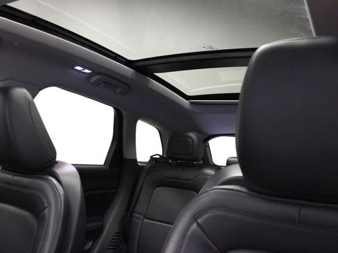 Used 2022 Lincoln Corsair Grand Touring AWD/4WD image 10