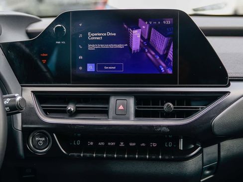 Used 2024 Lexus UX 250h FWD image 13