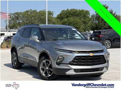 Certified 2023 Chevrolet Blazer LT w/ Convenience Package FWD image 2