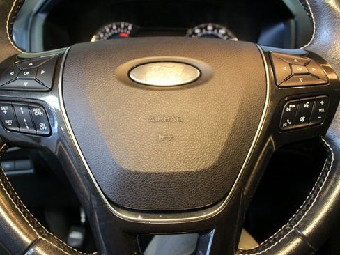 Used 2017 Ford Explorer Platinum image 24