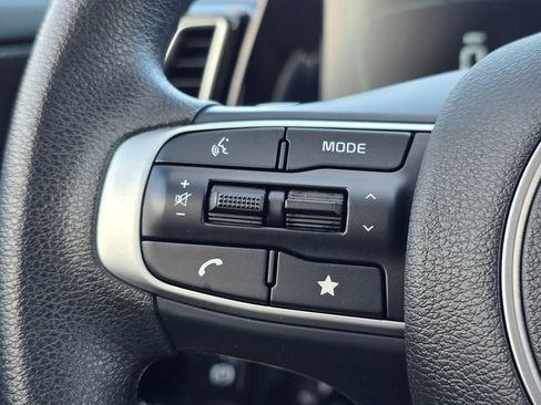 Used 2024 Kia Sportage LX AWD/4WD image 32