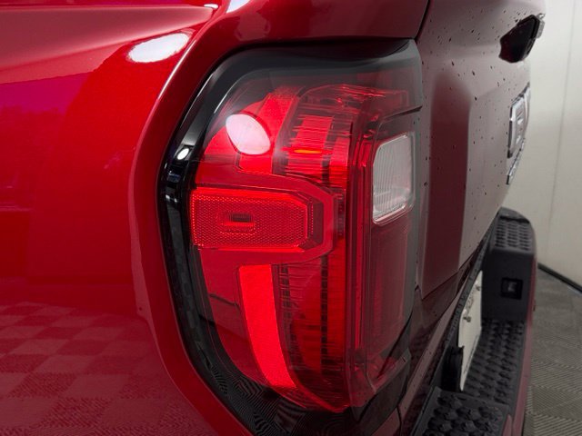 Used 2025 GMC Canyon AT4 w/ Technology Plus Package AWD/4WD image 13