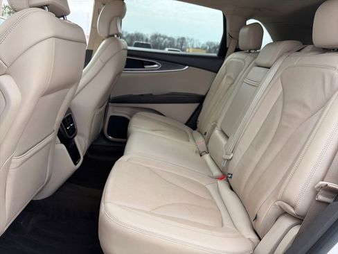 Used 2019 Lincoln Nautilus Reserve w/ Drivers Assistance Package image 29