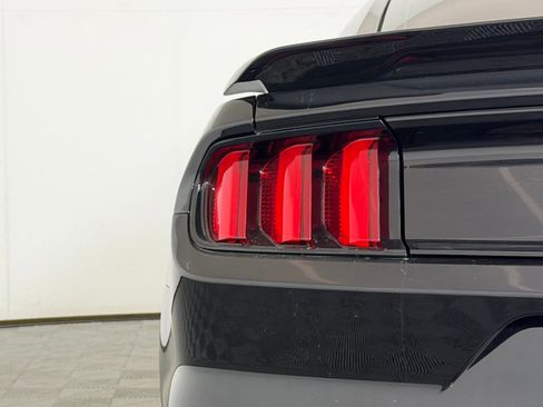 Used 2018 Ford Mustang Shelby GT350 w/ Convenience Package image 13