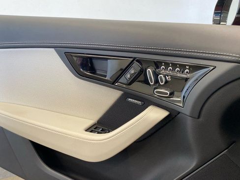 Used 2024 Jaguar F-TYPE R AWD/4WD image 10