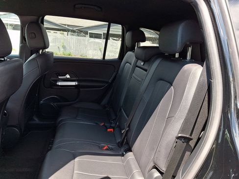 Used 2023 Mercedes-Benz GLB 250 4MATIC image 20