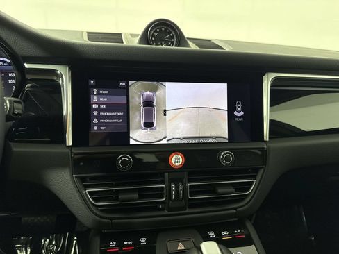 Certified 2025 Porsche Macan S AWD/4WD image 29