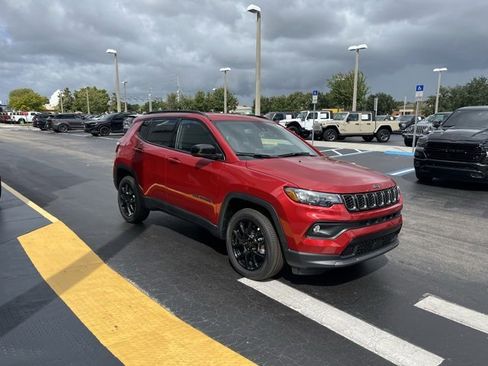 New 2026 Jeep Compass Latitude image 3