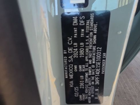 Used 2025 Kia K4 FWD image 3