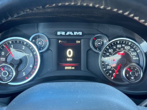 Used 2024 RAM 3500 Big Horn image 38