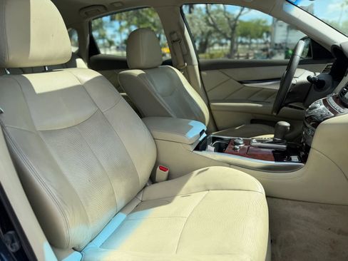 Used 2015 INFINITI Q70 3.7 AWD/4WD image 17