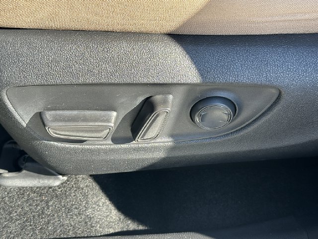 Certified 2024 Toyota RAV4 XLE FWD image 22