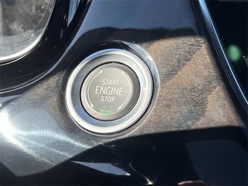 Certified 2023 Cadillac XT6 Premium Luxury image 28