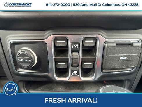 Used 2023 Jeep Wrangler Sahara w/ Cold Weather Group image 25