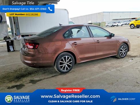 Used 2016 Volkswagen Jetta SE FWD image 4