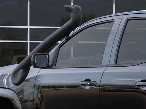 New 2025 Chevrolet Colorado Z71 w/ Midnight Edition image 12