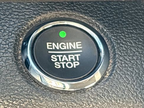 Used 2019 Ford F150 Lariat w/ Trailer Tow Package image 6