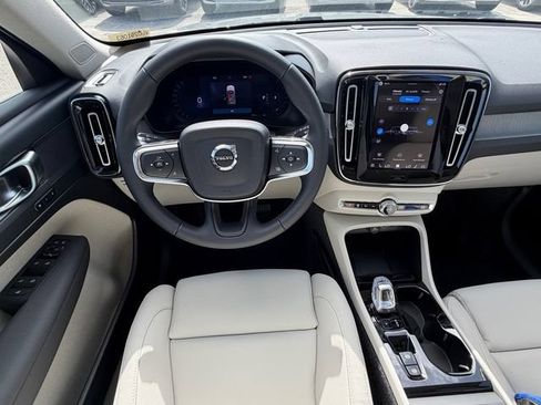 New 2026 Volvo XC40 B5 Plus w/ Protection Package Premier AWD/4WD image 16