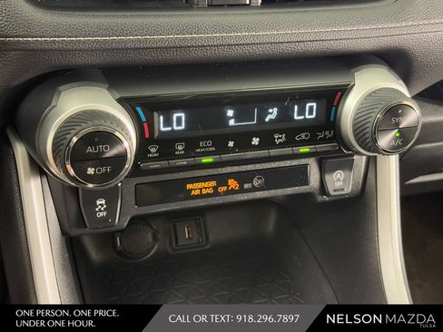 Used 2020 Toyota RAV4 XLE FWD image 35