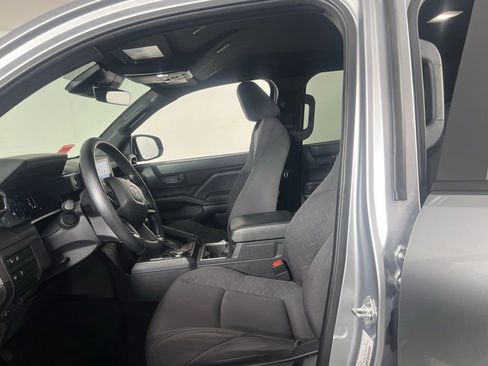 Used 2025 Toyota Tacoma SR5 image 20