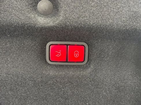 Certified 2022 Mercedes-Benz SL 63 AMG 4MATIC image 35