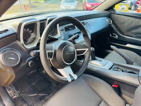 Used 2011 Chevrolet Camaro LT image 14