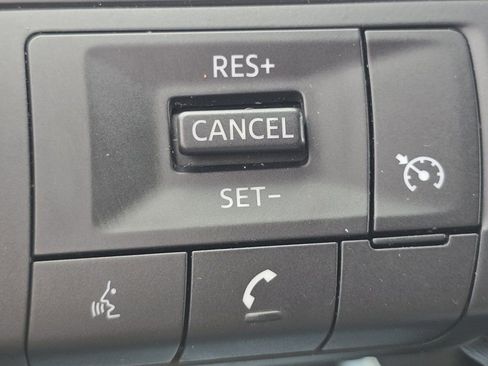Certified 2023 Nissan Rogue S AWD/4WD image 11