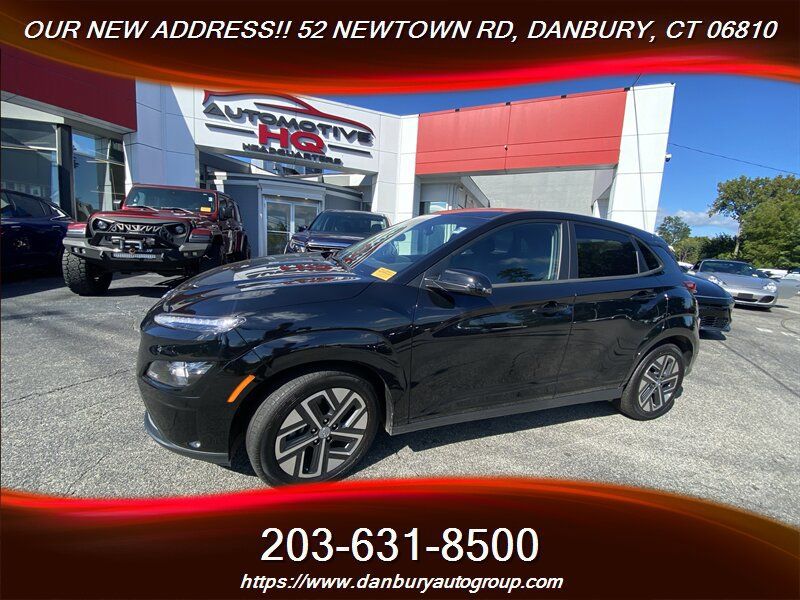 Used 2023 Hyundai Kona SEL w/ Cargo Package FWD image 3