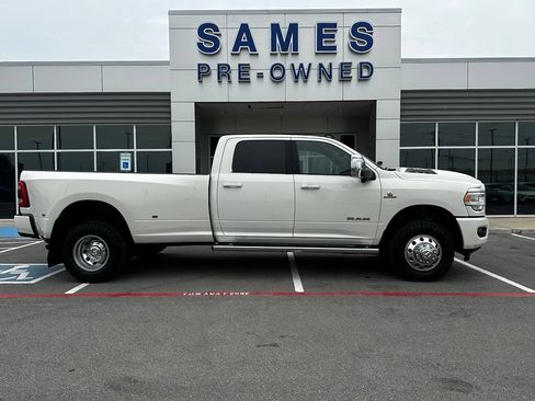 Used 2024 RAM 3500 Laramie w/ Sport Appearance Package AWD/4WD image 2