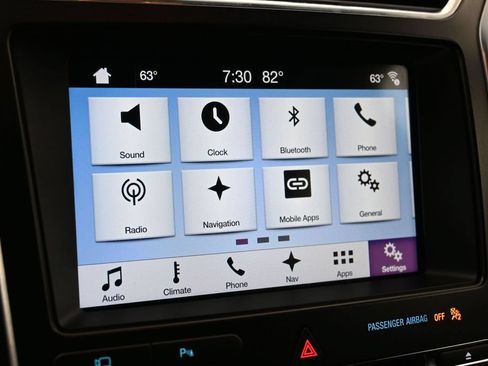 Used 2017 Ford Explorer Limited FWD image 4
