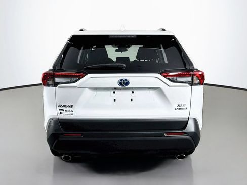 Used 2024 Toyota RAV4 XLE w/ Convenience Package AWD/4WD image 7