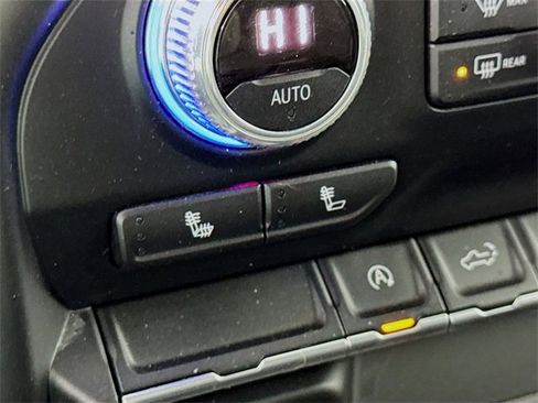 Used 2019 GMC Sierra 1500 SLE w/ SLE Value Package image 21