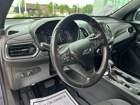 Used 2022 Chevrolet Equinox RS w/ LPO, Floor Liner Package AWD/4WD image 24