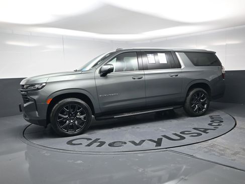 Certified 2024 Chevrolet Suburban LT w/ Luxury Package image 6