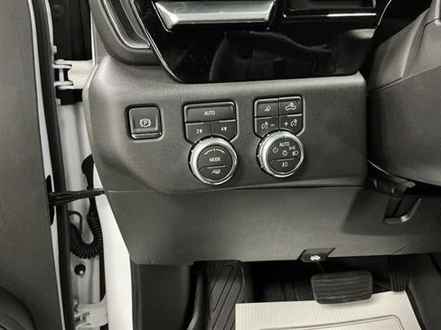 New 2026 GMC Sierra 1500 Elevation w/ Elevation Premium Package AWD/4WD image 19