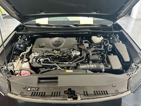 Used 2025 Toyota Camry SE FWD image 34